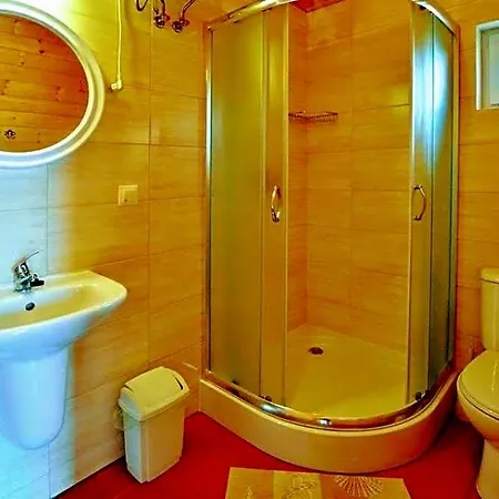 Verano Lodge *